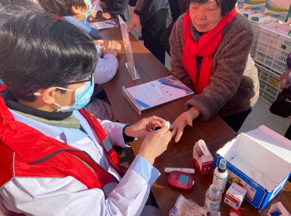寧陽縣一滕醫(yī)藥有限公司承辦山東省“***美藥師藥學服務齊魯行暨***美藥師走基層”志愿服務公益活動