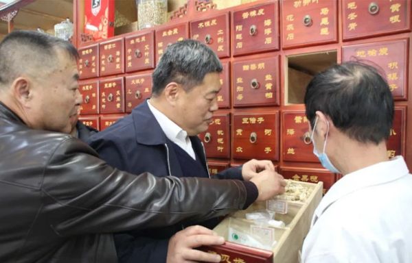 寧陽縣一滕醫(yī)藥有限公司承辦山東省“***美藥師藥學服務齊魯行暨***美藥師走基層”志愿服務公益活動