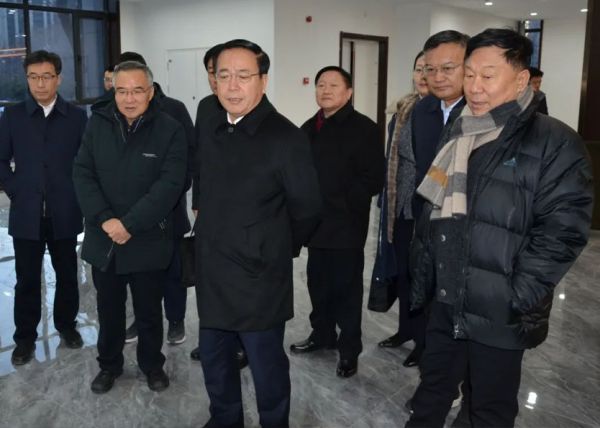 棗莊市委常委、滕州市委書(shū)記王廣部到一滕集團(tuán)參觀考察