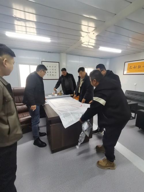 滕鴻儒董事長到一滕建設(shè)集團(tuán)西北分公司調(diào)研指導(dǎo)工作