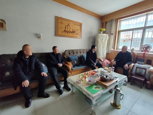 肥城一滕醫(yī)藥走訪慰問(wèn)退休老職工