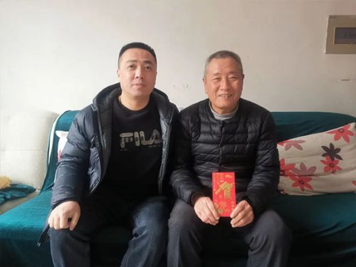 【寒冬送溫暖 佳節(jié)祝福至】寧陽縣一滕醫(yī)藥有限公司開展春節(jié)走訪慰問活動(dòng)