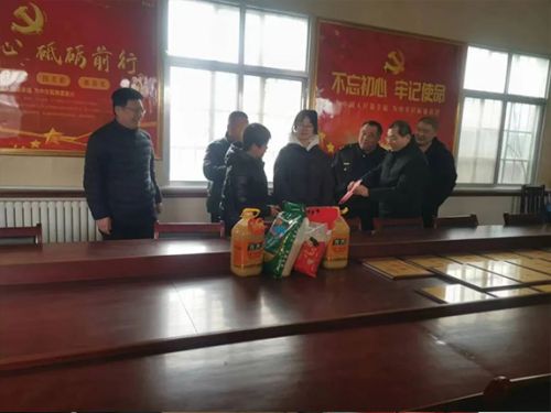 【寒冬送溫暖 佳節(jié)祝福至】寧陽縣一滕醫(yī)藥有限公司開展春節(jié)走訪慰問活動(dòng)