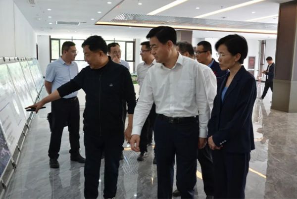 省住房城鄉(xiāng)建設廳黨組書記任海濤到一滕集團調(diào)研指導工作