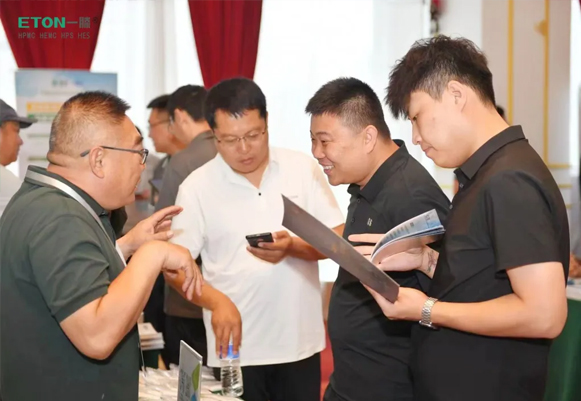 一滕新材料賦能行業(yè)綠色創(chuàng)新發(fā)展，重磅引航全國工業(yè)副產(chǎn)石膏綜合利用與低碳節(jié)能創(chuàng)新技術(shù)發(fā)展大會(huì)