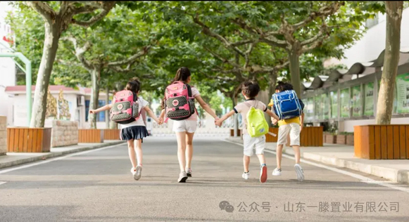 ***屆山東一滕置業(yè)《招商引客促發(fā)展》文藝巡演消夏節(jié)進(jìn)行中??！